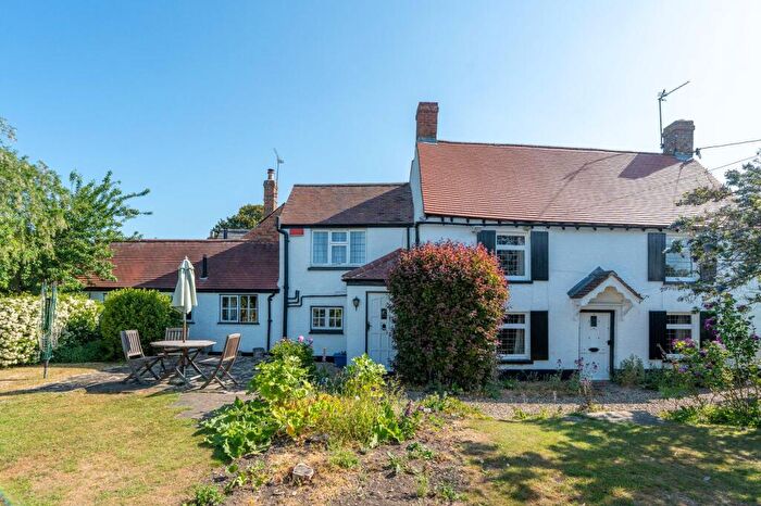 3 Bedroom Detached House For Sale In West End, Launton, OX26