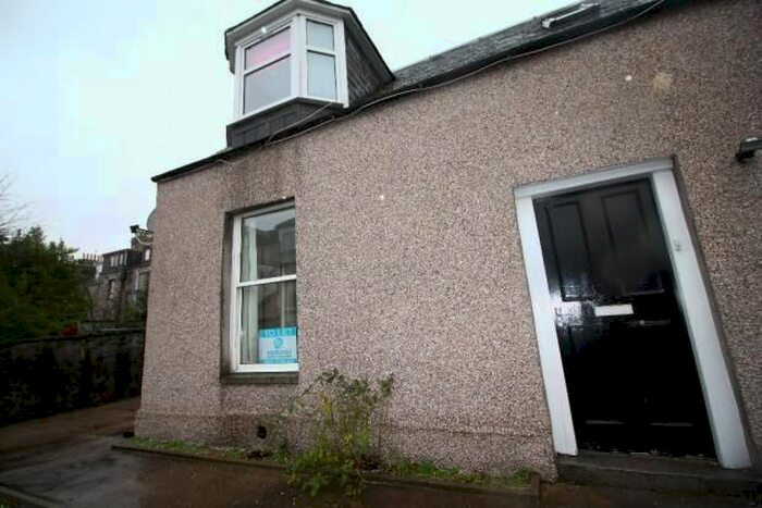 2 Bedroom Flat To Rent In Millbank Lane, Aberdeen, AB25