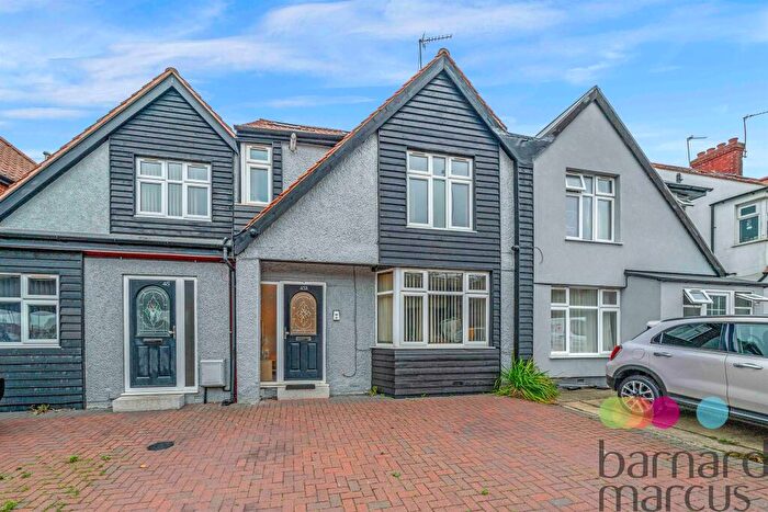 9 Bedroom Semi-Detached House For Sale In Great North Way, London, NW4