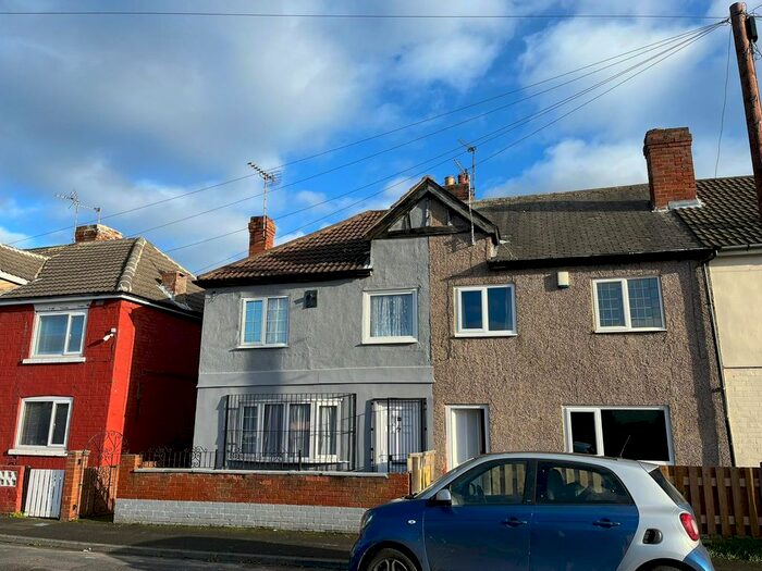 3 Bedroom Terraced House To Rent In Dukes Crescent, Edlington, DN12