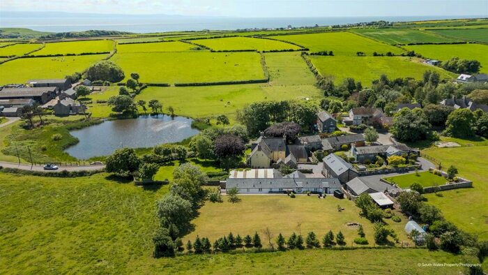 3 Bedroom Link Detached House For Sale In Wick Road, St. Brides Major, CF32