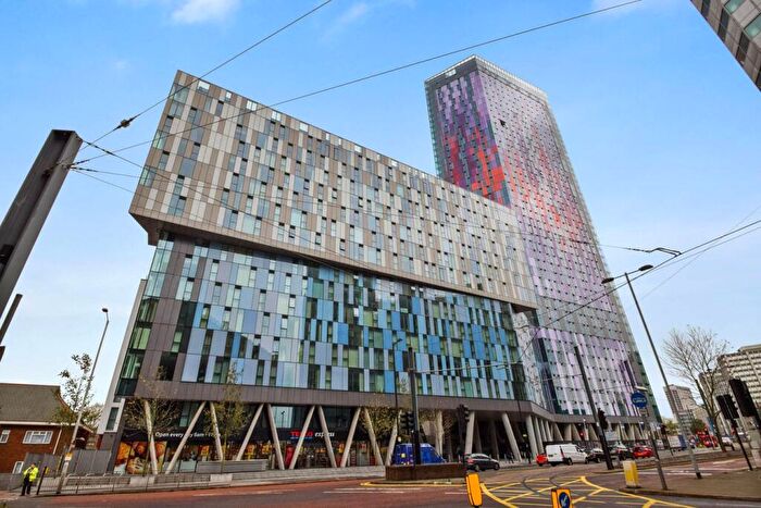 2 Bedroom Apartment To Rent In Pinnacle Apartments, Saffron Central Square, Croydon, CR0