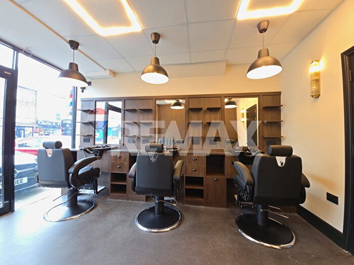 2 Bedroom Flat To Rent In Barking Road, London, E13