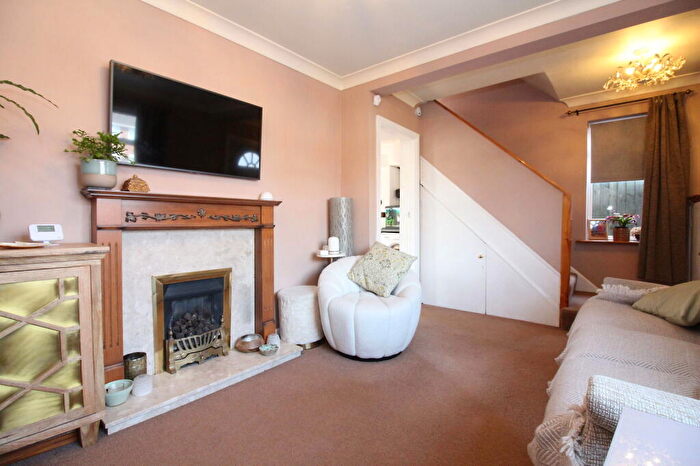 2 Bedroom Semi-Detached House For Sale In Kingswinford, Dingle Road, DY6