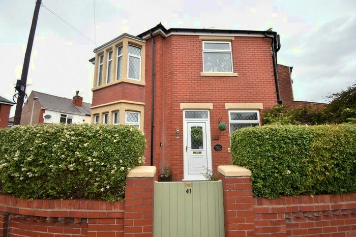 3 Bedroom End Of Terrace House For Sale In Arnott Road, Blackpool, FY4