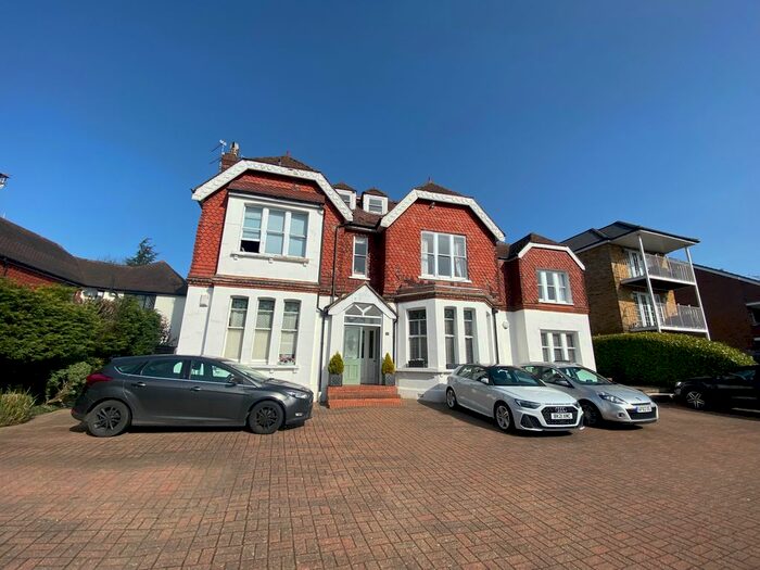 1 Bedroom Flat To Rent In Park Hill Road, Bromley, BR2