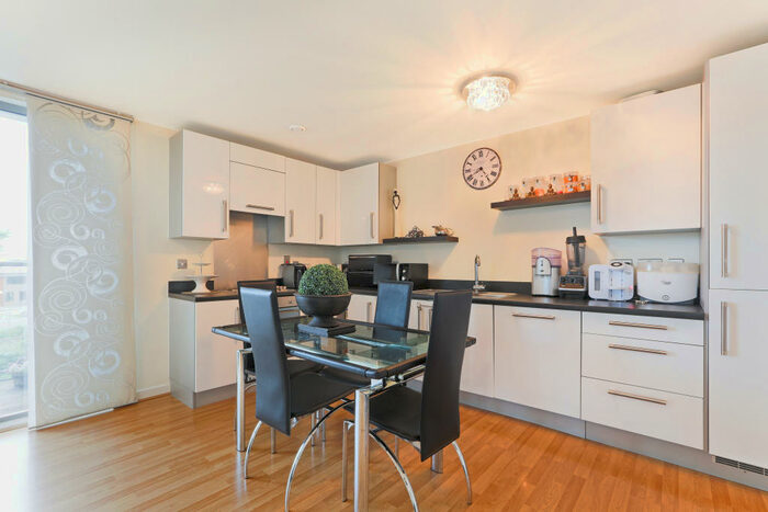 3 Bedroom Apartment To Rent In John Wetherby Court West, High Street, Stratford, E15