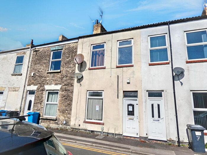 3 Bedroom Terraced House For Sale In Somerscales Street, Hull, HU2