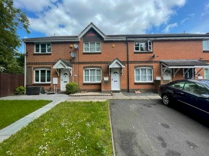 3 Bedroom Terraced House To Rent In Stranraer Gardens, Slough, Berkshire, SL1