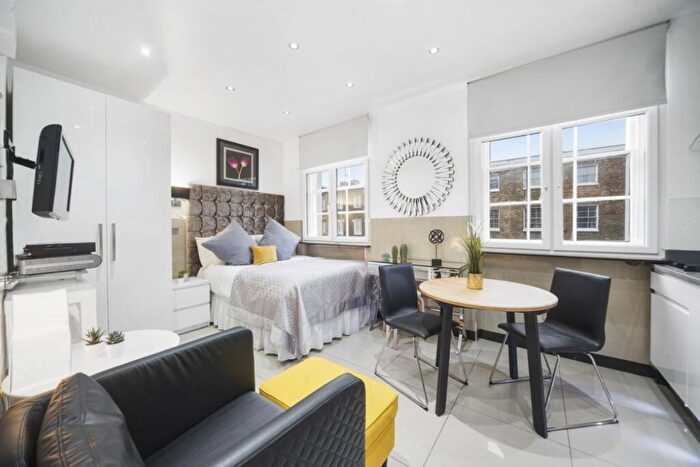 Flat To Rent In Gloucester Place, London, NW1