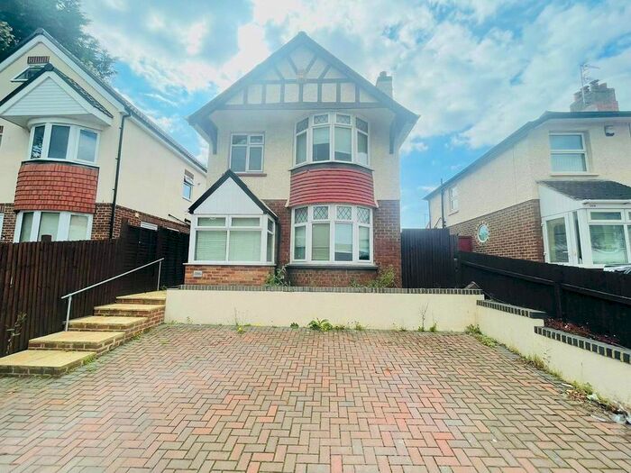 3 Bedroom Detached House To Rent In Barton Street, Gloucester, GL1