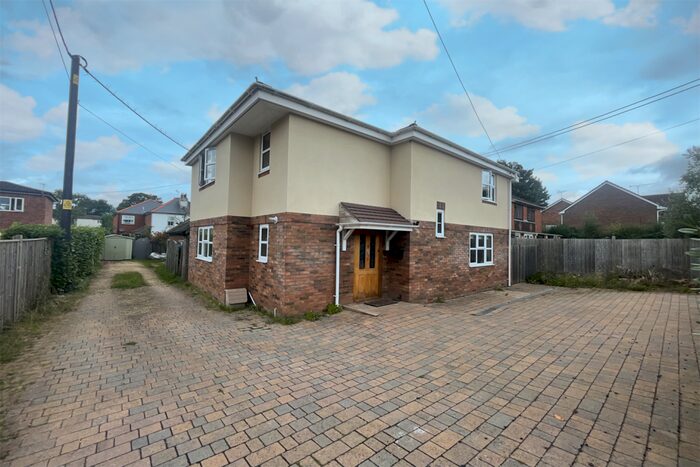 4 Bedroom Detached House To Rent In Colden Common, SO21
