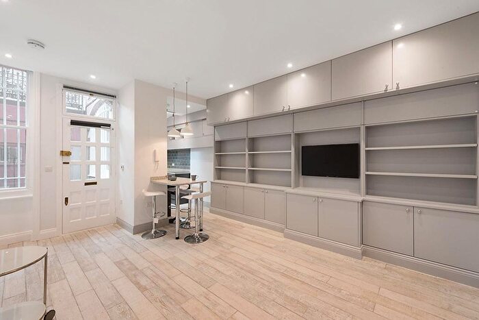 Studio To Rent In Bina Gardens, South Kensington, SW5