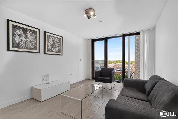 1 Bedroom Apartment To Rent In Stratosphere Tower, London, E15
