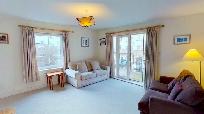 3 Bedroom Flat To Rent In Hopetoun Street, Edinburgh, EH7