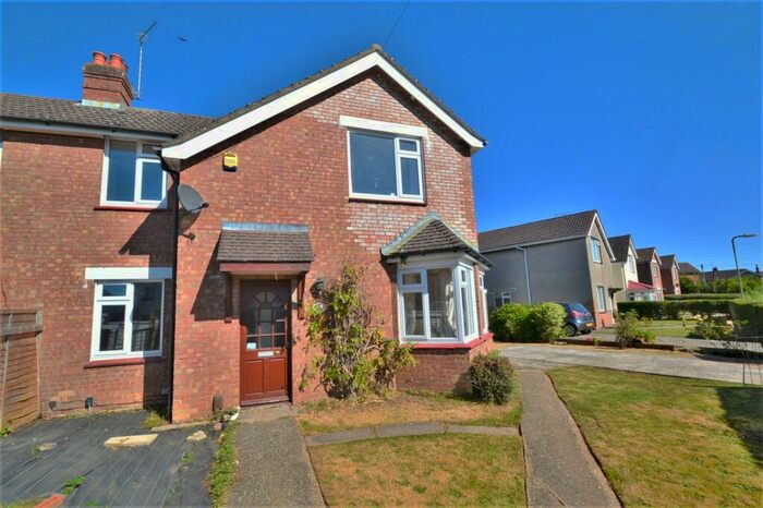 3 Bedroom Semi-Detached House To Rent In Eastleigh, SO50