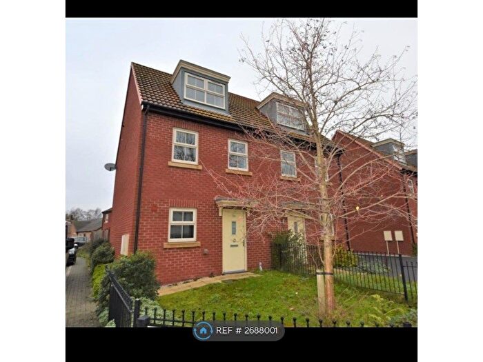 3 Bedroom Semi-Detached House To Rent In Elton Road, Derby, DE24
