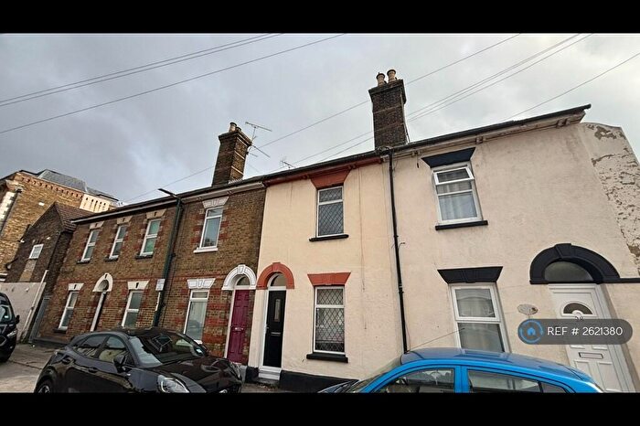 2 Bedroom Terraced House To Rent In South Eastern Road, Rochester, ME2