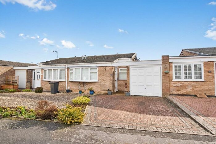 2 Bedroom Semi Detached Bungalow For Sale In Lobelia Close, Burbage, Hinckley, LE10
