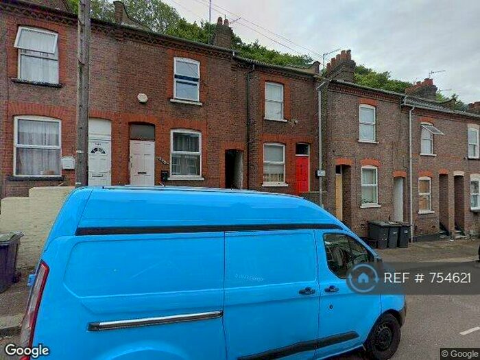 2 Bedroom Terraced House To Rent In Hartley Road, Luton, LU2