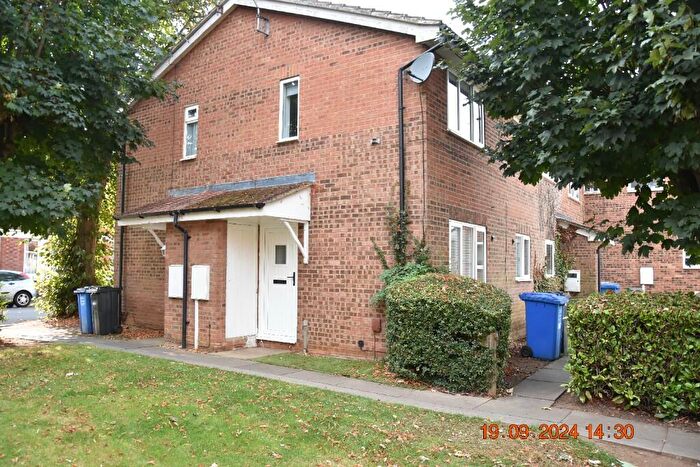 1 Bedroom Cluster House To Rent In Avondale Mews, Kettering, Northamptonshire, NN16