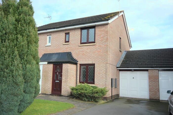 2 Bedroom Semi-Detached House To Rent In Rochford Court, Shirley, Solihull, B90