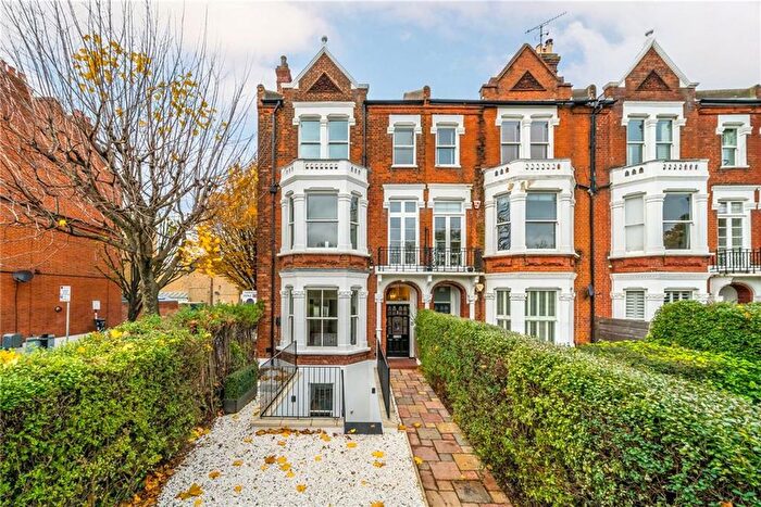 6 Bedroom Terraced House For Sale In Clapham Common North Side, London, SW4