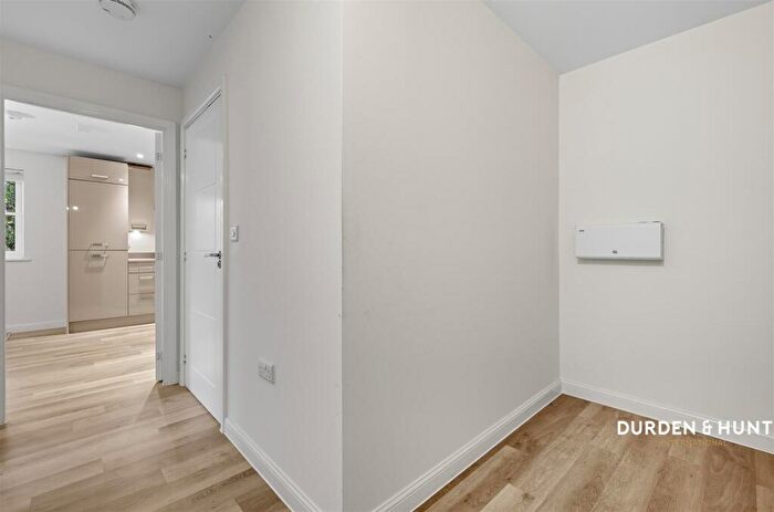 1 Bedroom Apartment To Rent In Dragoon Road, Colchester, CO2