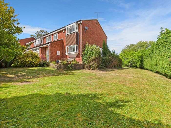 5 Bedroom Detached House For Sale In Redshots Close, Marlow, Buckinghamshire, SL7