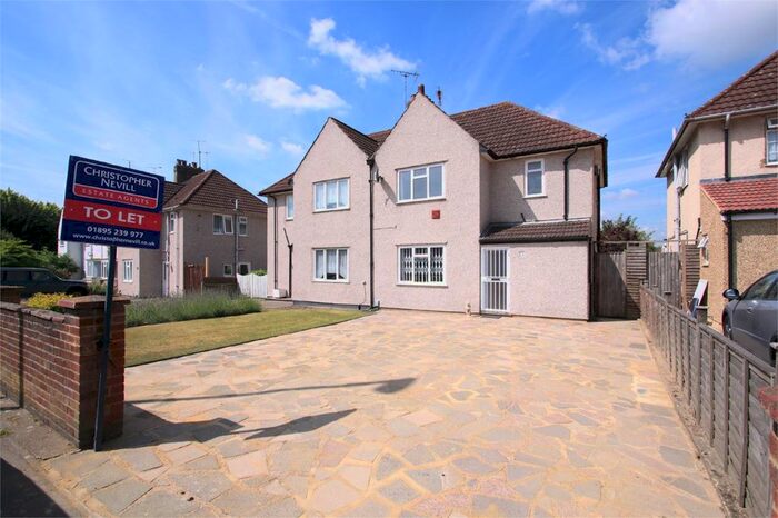 4 Bedroom Semi-Detached House To Rent In Hillingdon Road, Uxbridge, UB10