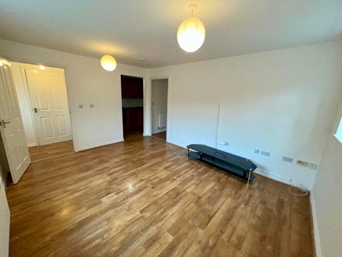 2 Bedroom Apartment To Rent In Haunch Close, Birmingham, West Midlands, B13