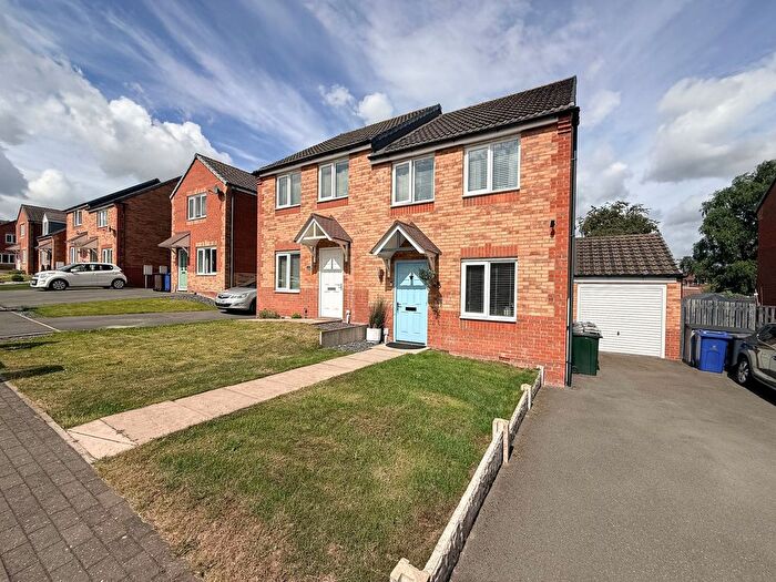 3 Bedroom Semi Detached House For Sale In Highfield Grange Close, Wombwell, Barnsley, S73