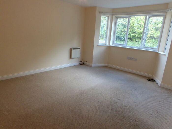 2 Bedroom Ground Flat To Rent In The Landmark, Radcliffe, M26