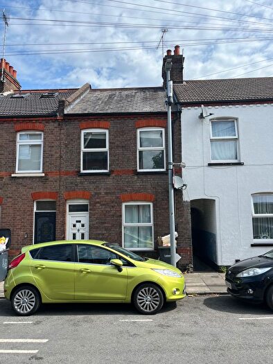 3 Bedroom Terraced House To Rent In Arthur Street, Luton, LU1
