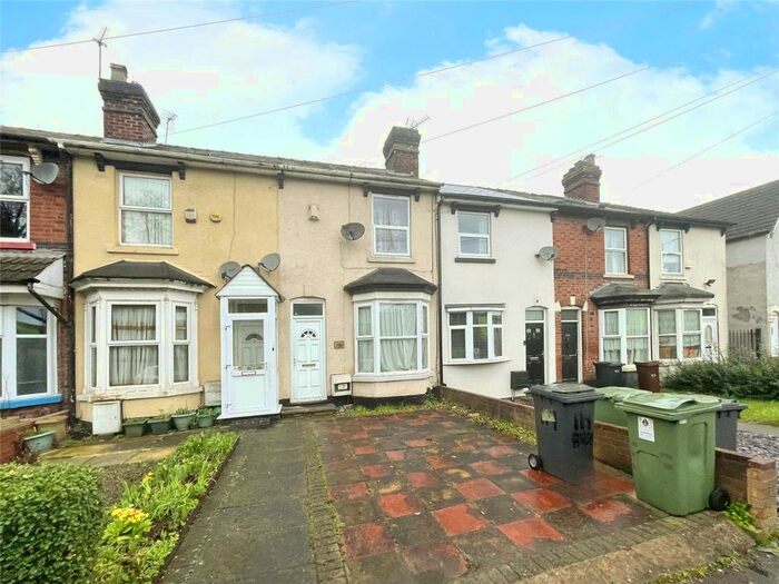 3 Bedroom Terraced House To Rent In Bushbury Lane, Wolverhampton, West Midlands, WV10