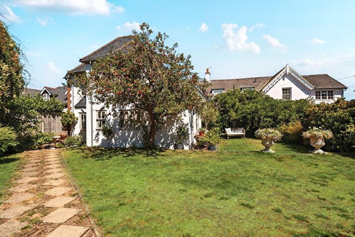 5 Bedroom Detached House For Sale In Portsmouth Road, Milford, GU8