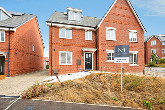 3 Bedroom Town House For Sale In Le Marechal Avenue, Southampton, SO31