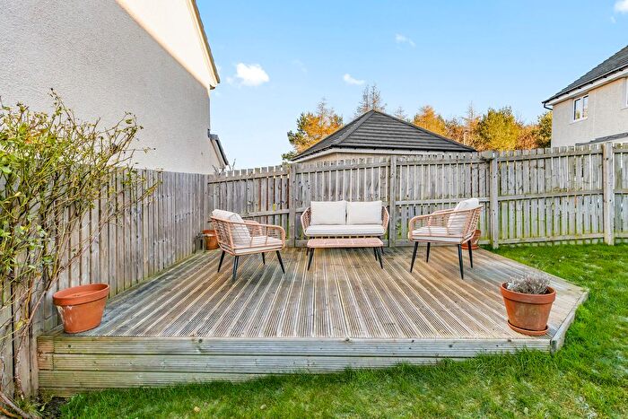 4 Bedroom Detached House For Sale In Martin Street, Burdiehouse, Edinburgh, EH17