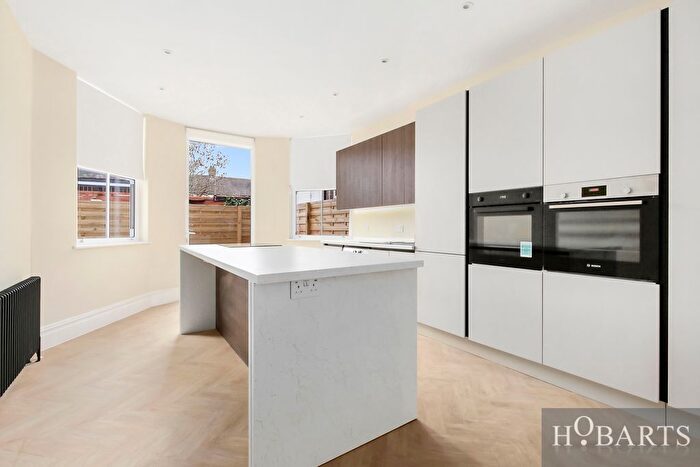 4 Bedroom Semi-detached House For Sale In Stuart Crescent, London, N22