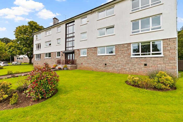 2 Bedroom Flat For Sale In Buchanan Drive, Newton Mearns, G77