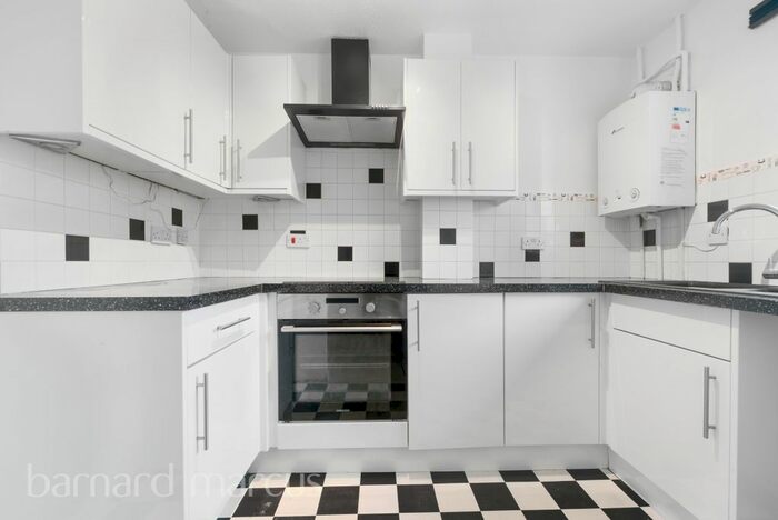 1 Bedroom Property To Rent In Ambleside Avenue, Walton-On-Thames, KT12