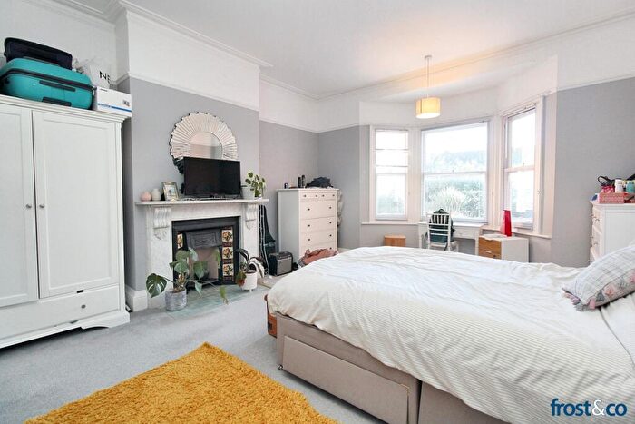 2 Bedroom Flat To Rent In Balmoral Road, Lower Parkstone, BH14