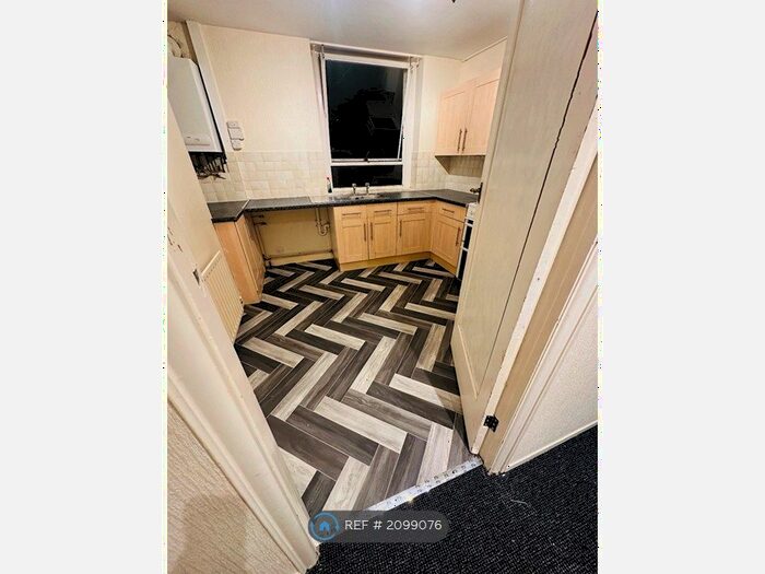 1 Bedroom Flat To Rent In Keighley Road, Bradford, BD8