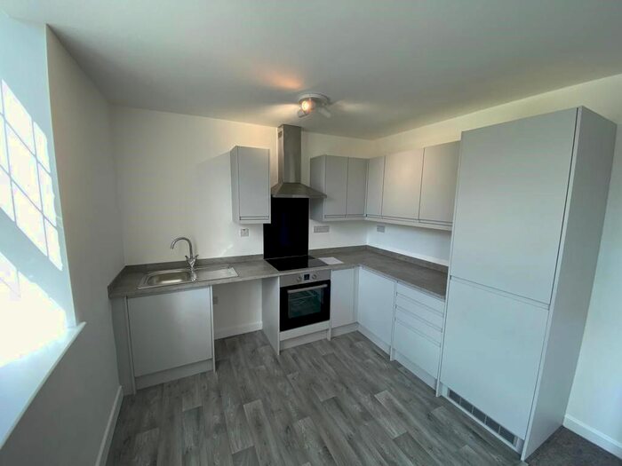 2 Bedroom Flat To Rent In Peach Trees Apartments, Mansfield, Nottingham, NG18
