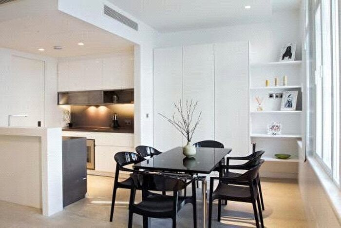 2 Bedroom Flat For Sale In Beaver Building, Oxford Street, W1D
