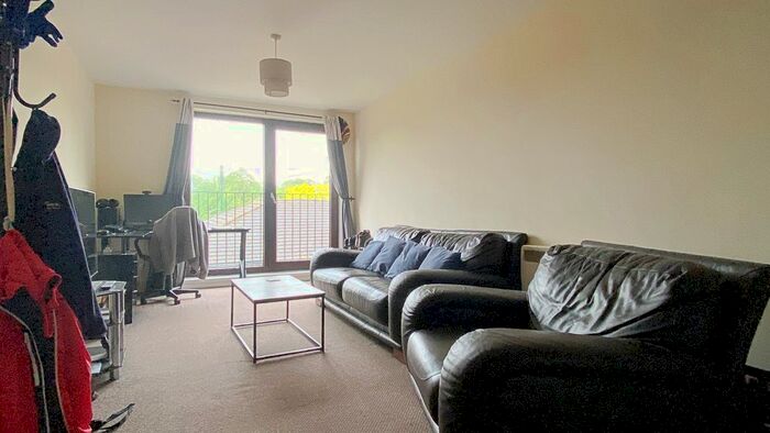 1 Bedroom Flat To Rent In London Road, Patcham, Brighton, BN1