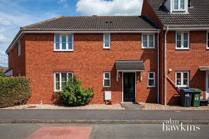 3 Bedroom End Of Terrace House For Sale In Sprats Barn Crescent, Royal Wootton Bassett, Swindon, SN4