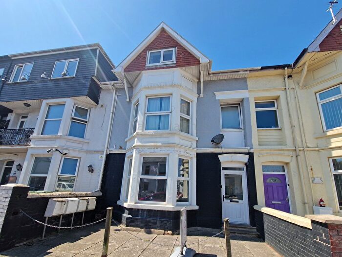 1 Bedroom Property To Rent In Mary Street, Porthcawl, Bridgend., CF36
