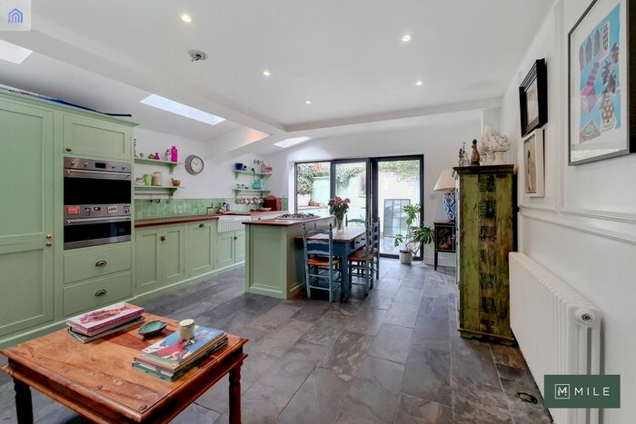 2 Bedroom Flat To Rent In Ravensworth Road, London, NW10