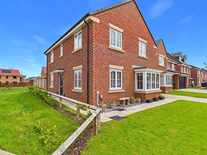 4 Bedroom Detached House For Sale In Floret Way, Ingleby Barwick, TS17